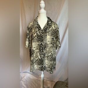 Vintage Animal Leopard Print Short Sleeve Shirt Light weight Button Up Medium